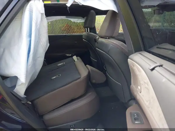 2T2BAMCA6RC069341 2024 LEXUS RX - Image 8