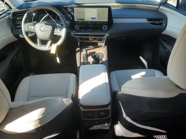 2T2BAMCA6SC090597 2025 LEXUS RX - Image 8