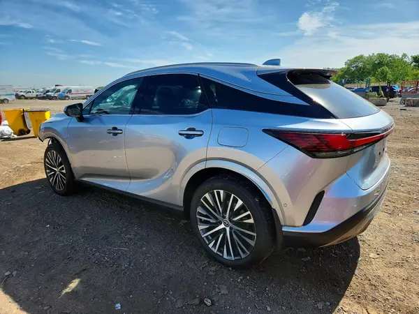 2T2BAMCA6SC096514 2025 LEXUS RX - Image 2
