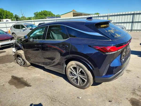 2T2BAMCA6TC148581 2026 LEXUS RX - Image 2