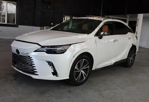 2T2BAMCA7PC027001 2023 LEXUS RX - Image 2