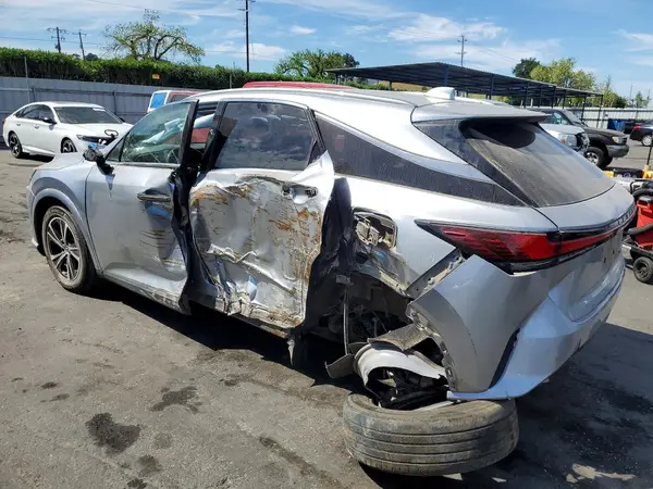 2T2BAMCA7PC038404 2023 LEXUS RX - Image 2