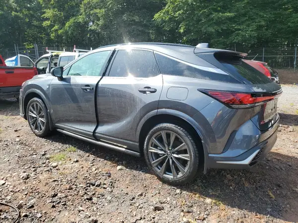 2T2BAMCA7RC053844 2024 LEXUS RX - Image 2
