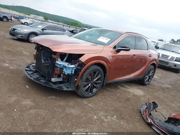 2T2BAMCA7RC054055 2024 LEXUS RX - Image 2