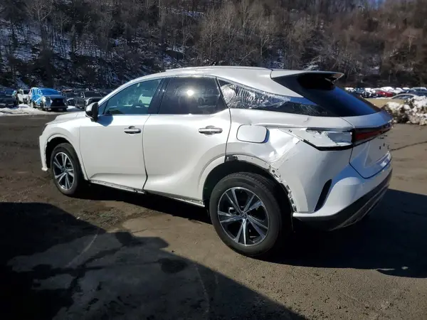 2T2BAMCA7RC069008 2024 LEXUS RX - Image 2