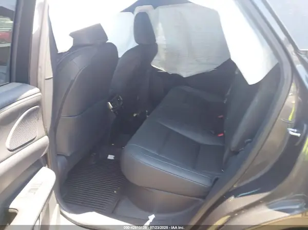 2T2BAMCA7RC071602 2024 LEXUS RX - Image 8