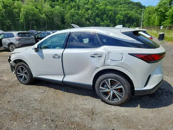 2T2BAMCA7SC090463 2025 LEXUS RX - Image 2