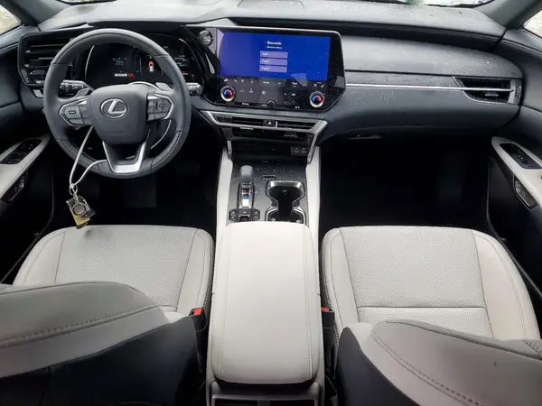 2T2BAMCA7SC110288 2025 LEXUS RX - Image 8