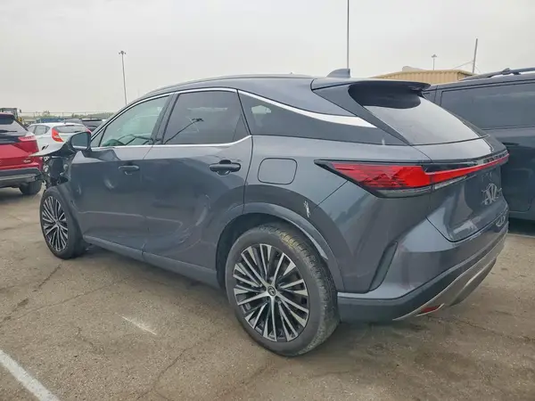 2T2BAMCA7SC111179 2025 LEXUS RX - Image 2
