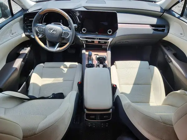 2T2BAMCA7TC147682 2026 LEXUS RX - Image 8