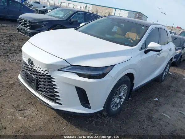 2T2BAMCA8PC002334 2023 LEXUS RX - Image 2