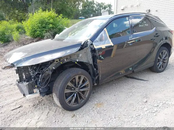 2T2BAMCA8PC034412 2023 LEXUS RX - Image 2