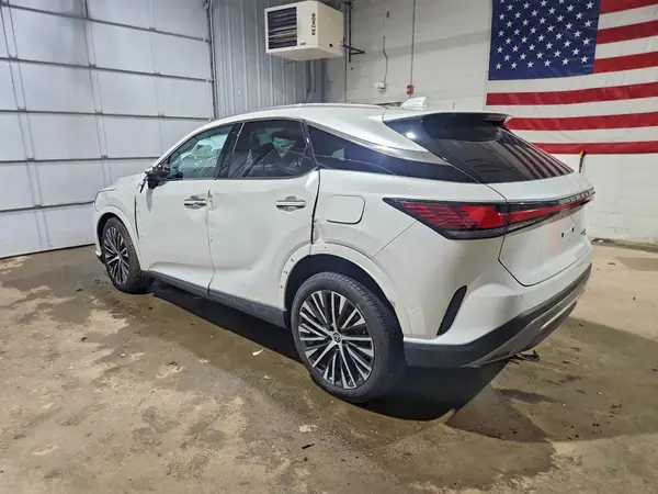 2T2BAMCA8RC053514 2024 LEXUS RX - Image 2