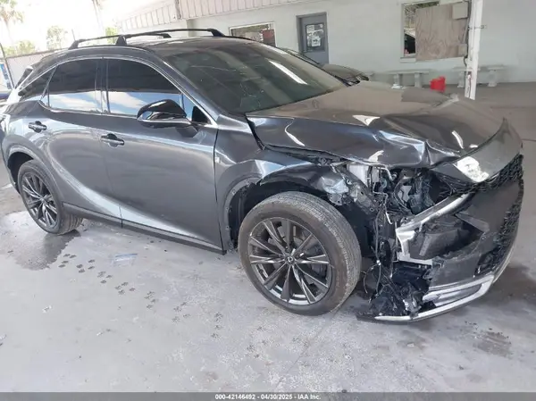 2T2BAMCA8RC055389 2024 LEXUS RX - Image 1