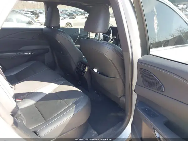 2T2BAMCA8RC069020 2024 LEXUS RX - Image 8