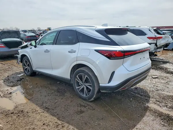 2T2BAMCA8SC100465 2025 LEXUS RX - Image 2