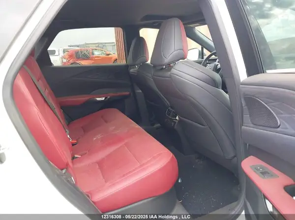 2T2BAMCA9PC002813 2023 LEXUS RX - Image 8
