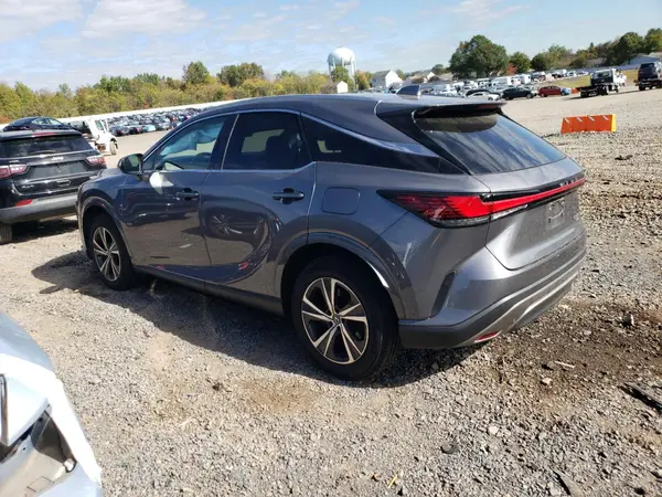 2T2BAMCA9PC008322 2023 LEXUS RX - Image 2