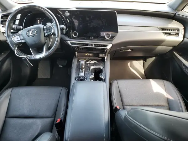 2T2BAMCA9PC008322 2023 LEXUS RX - Image 8