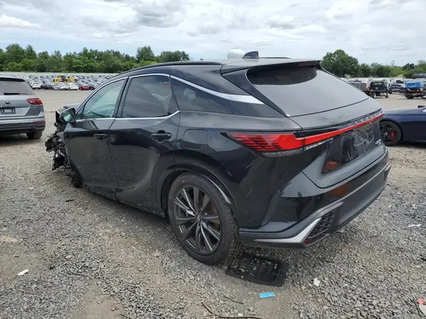 2T2BAMCA9PC015173 2023 LEXUS RX - Image 2