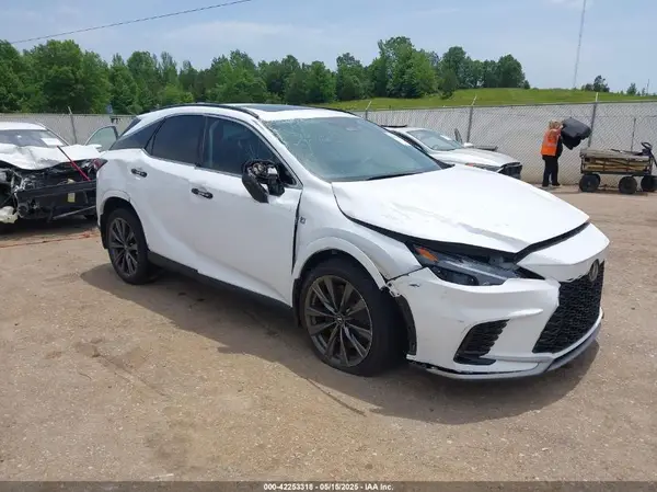 2T2BAMCA9PC016694 2023 LEXUS RX - Image 1