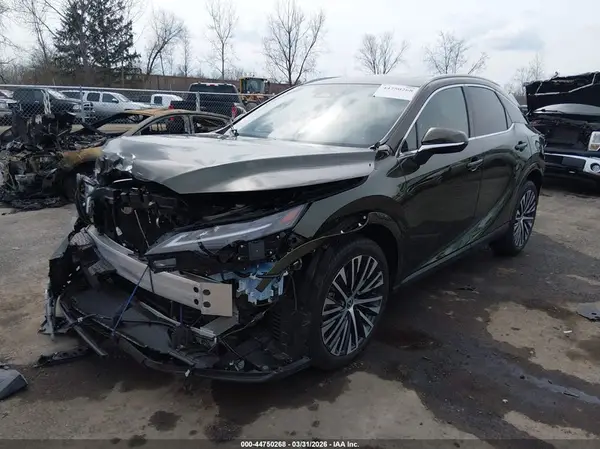 2T2BAMCA9RC072573 2024 LEXUS RX - Image 2