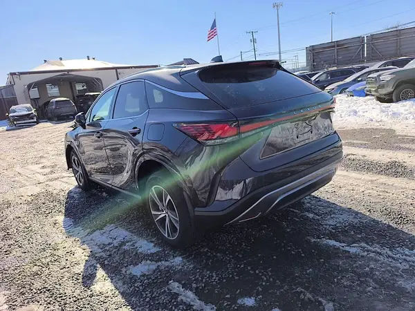 2T2BAMCA9RC082066 2024 LEXUS RX - Image 2