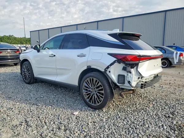 2T2BAMCA9SC097656 2025 LEXUS RX - Image 2