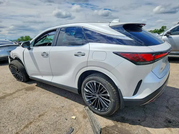 2T2BAMCA9SC104928 2025 LEXUS RX - Image 2