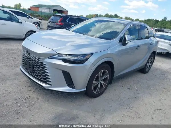 2T2BAMCA9SC106355 2025 LEXUS RX - Image 2