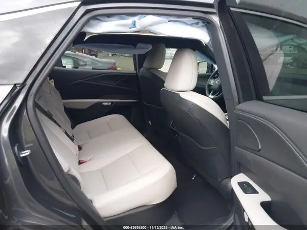 2T2BAMCA9SC121468 2025 LEXUS RX - Image 8