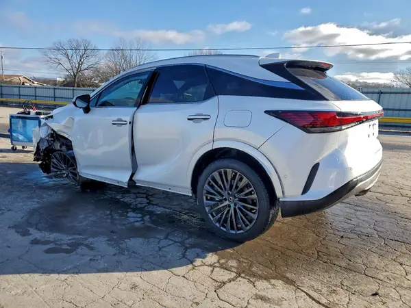 2T2BAMCA9SC122815 2025 LEXUS RX - Image 2