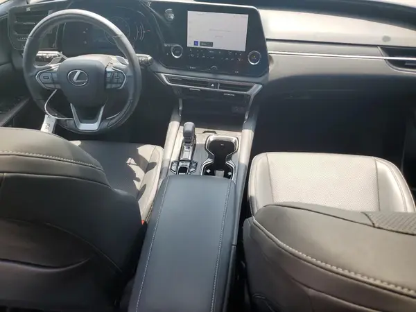 2T2BAMCAXPC003856 2023 LEXUS RX - Image 8