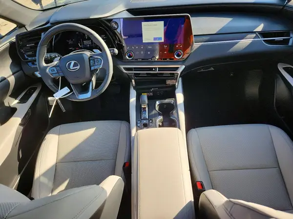 2T2BAMCAXSC092949 2025 LEXUS RX - Image 8