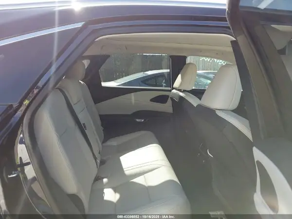 2T2BAMCAXSC097441 2025 LEXUS RX - Image 8