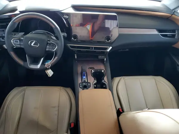 2T2BBMCA0PC002244 2023 LEXUS RX - Image 8