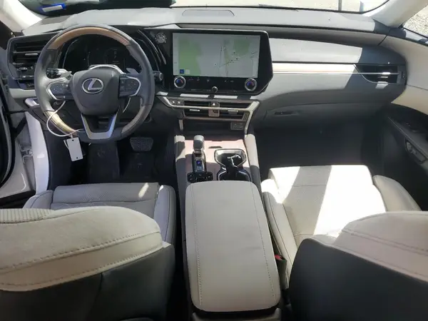 2T2BBMCA0PC010571 2023 LEXUS RX - Image 8