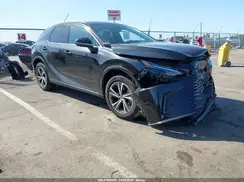 2T2BBMCA0PC017018 2023 LEXUS RX