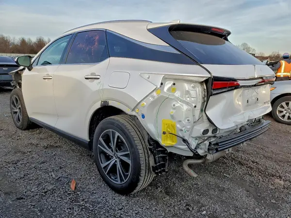 2T2BBMCA0RC045002 2024 LEXUS RX - Image 2