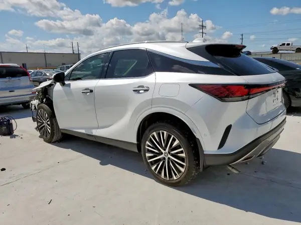2T2BBMCA0RC045937 2024 LEXUS RX - Image 2