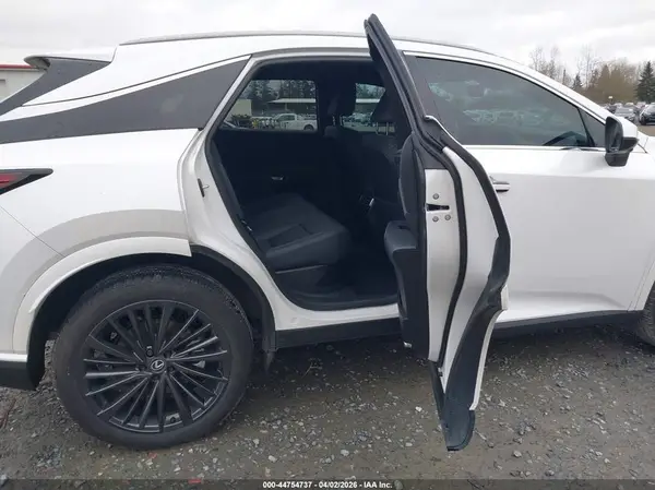 2T2BBMCA0RC055626 2024 LEXUS RX - Image 8