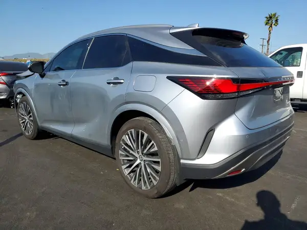 2T2BBMCA0RC057229 2024 LEXUS RX - Image 2