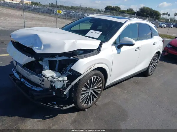 2T2BBMCA0RC058526 2024 LEXUS RX - Image 2