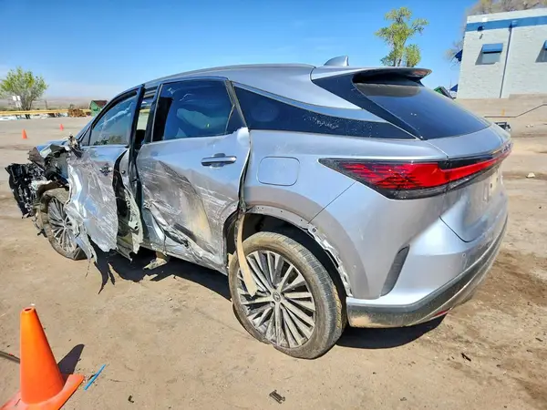 2T2BBMCA0SC084386 2025 LEXUS RX - Image 2