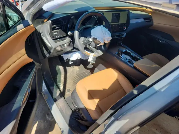 2T2BBMCA0SC084386 2025 LEXUS RX - Image 8