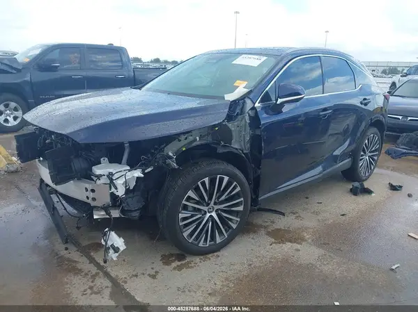 2T2BBMCA0SC088065 2025 LEXUS RX - Image 2
