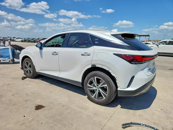 2T2BBMCA0SC088793 2025 LEXUS RX - Image 2