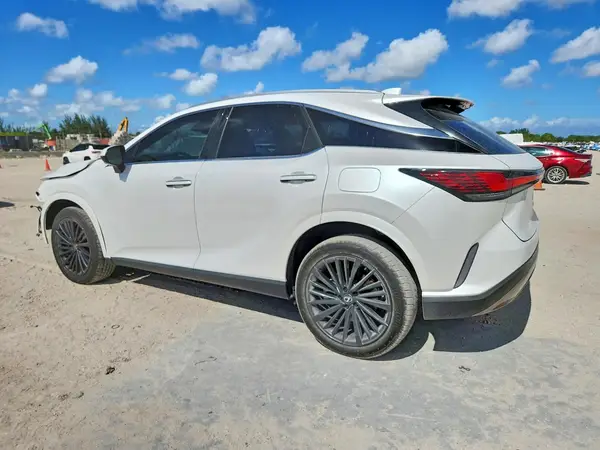 2T2BBMCA0SC097946 2025 LEXUS RX - Image 2