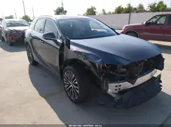 2T2BBMCA0SC104961 2025 LEXUS RX