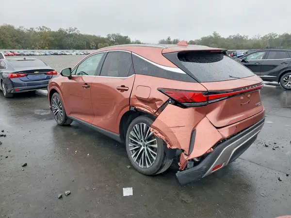2T2BBMCA0TC110454 2026 LEXUS RX - Image 2